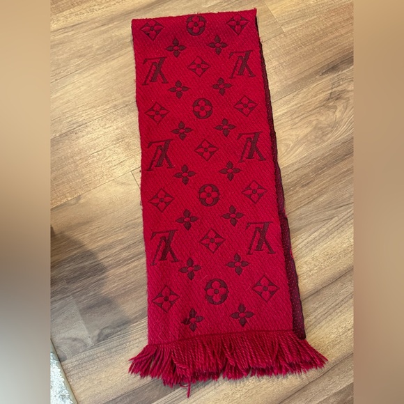 Louis Vuitton Monogram Logomania Wool Scarf - Picture 3 of 4